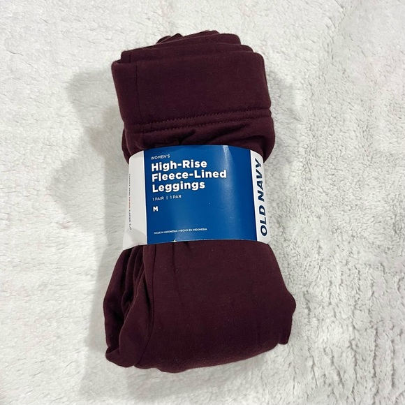 NWT Old Navy Burgundy High-Waisted Fleece-Lined Leggings - Medium - Picture 7 of 8